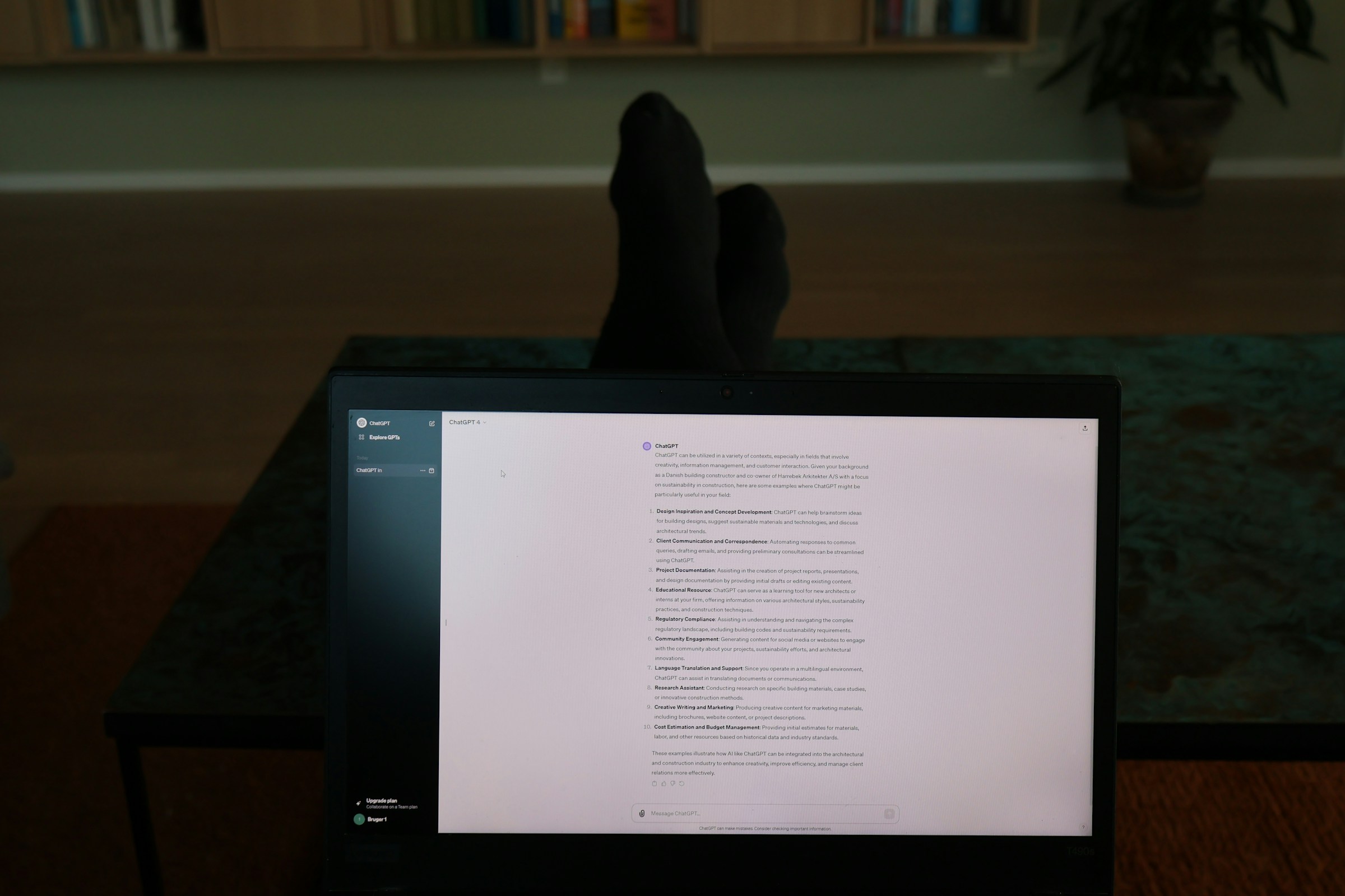 KI Prompt Engineering Laptop