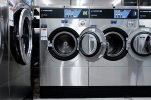 weisse-frontlader-waschmaschine